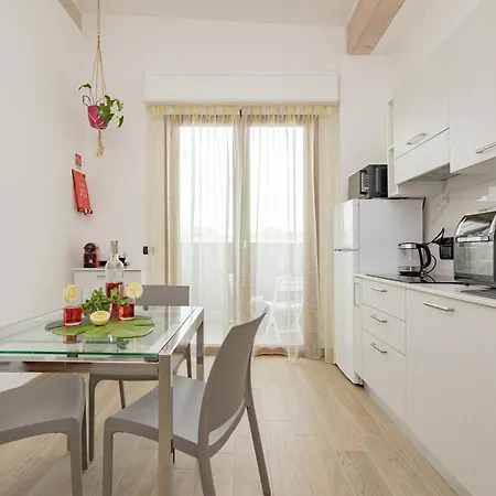 Apartment A10 Arcobaleno Milano Rho Fiera & Malpensa Airport New Modern Cesate